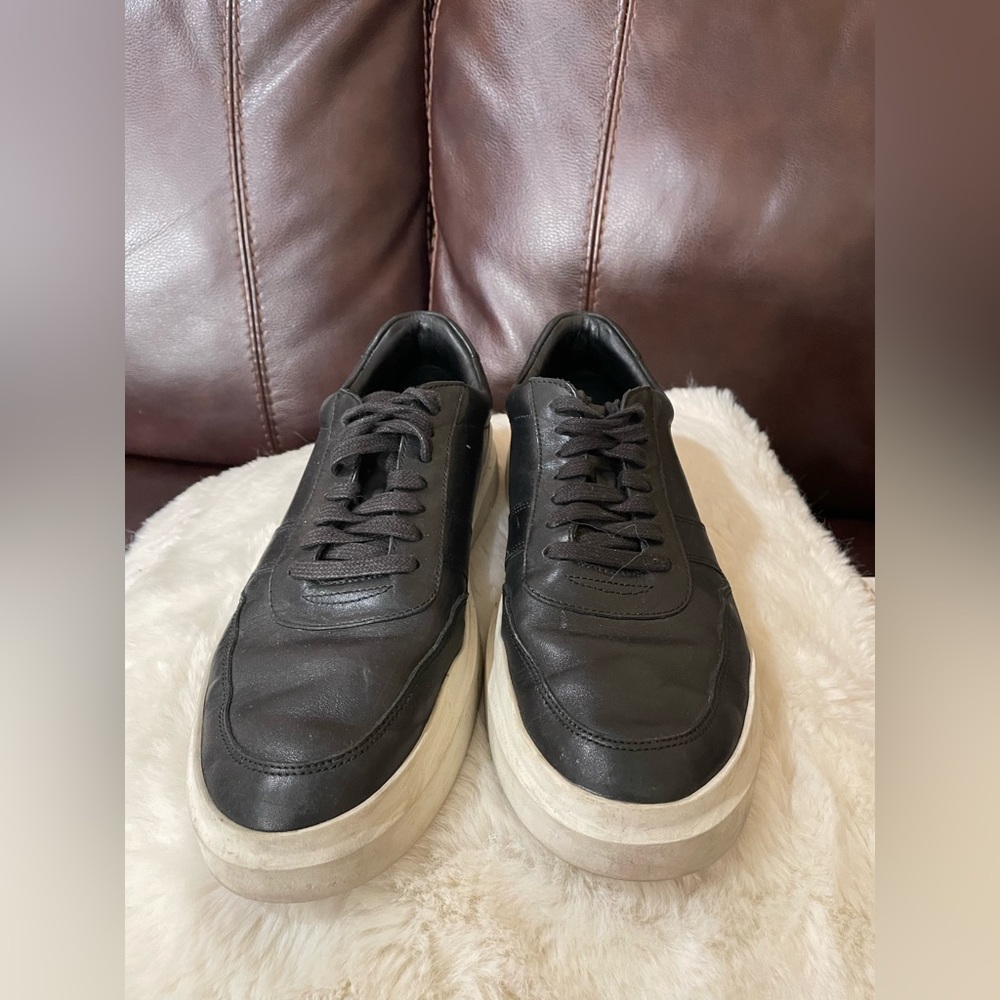 Cole Hanh black leather shoes, size 11 1/2